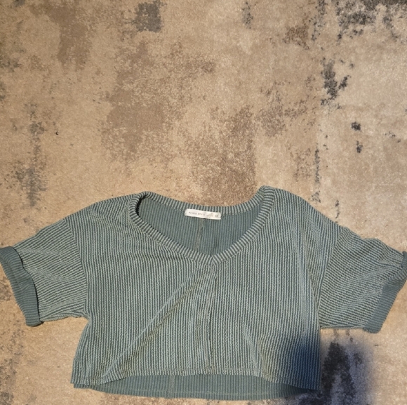 Altar'd State Green Ribbed Crop Tee Short Sleeve - Picture 1 of 4
